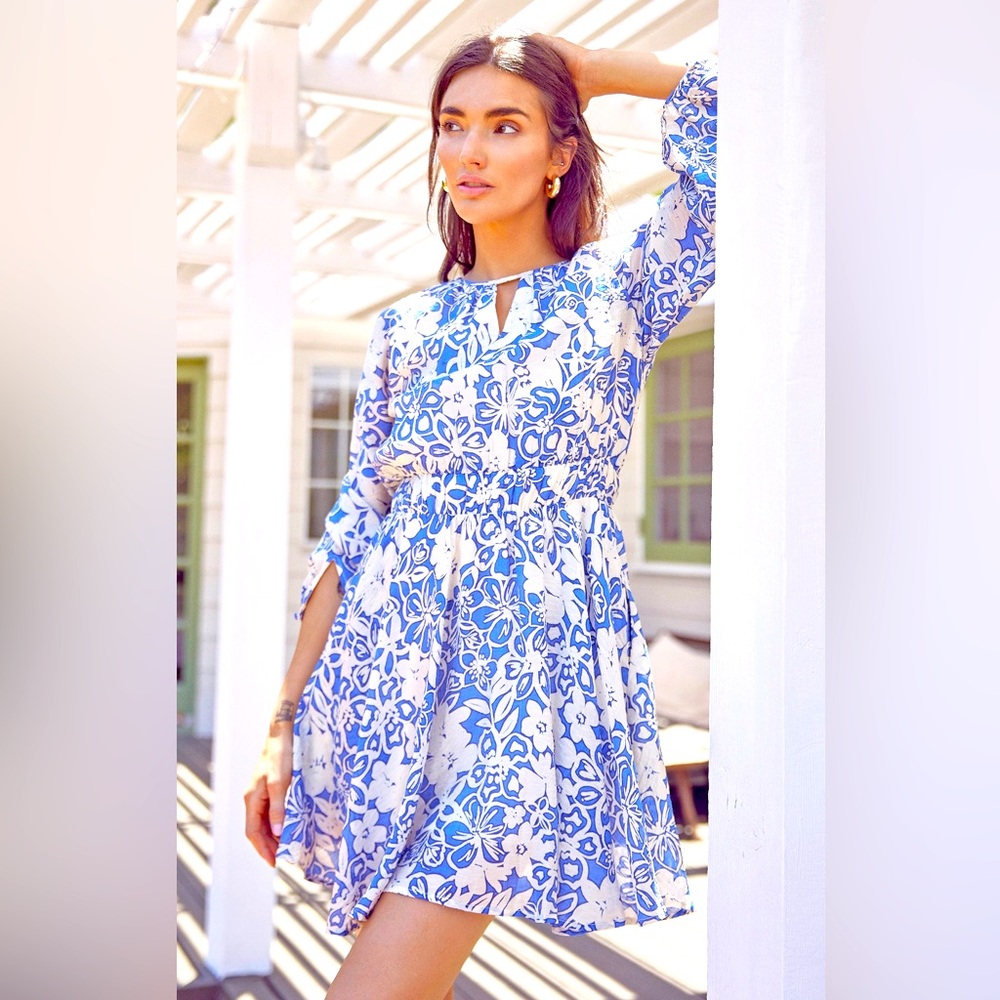 Greylin Gigi Mini Dress - NWT - Blue and White Floral Print -  Size Small